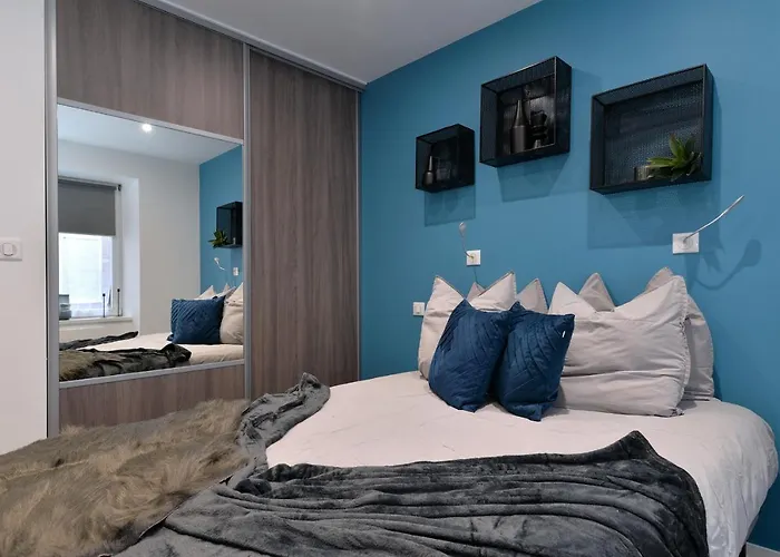 Les Du Centre Historique Daire *